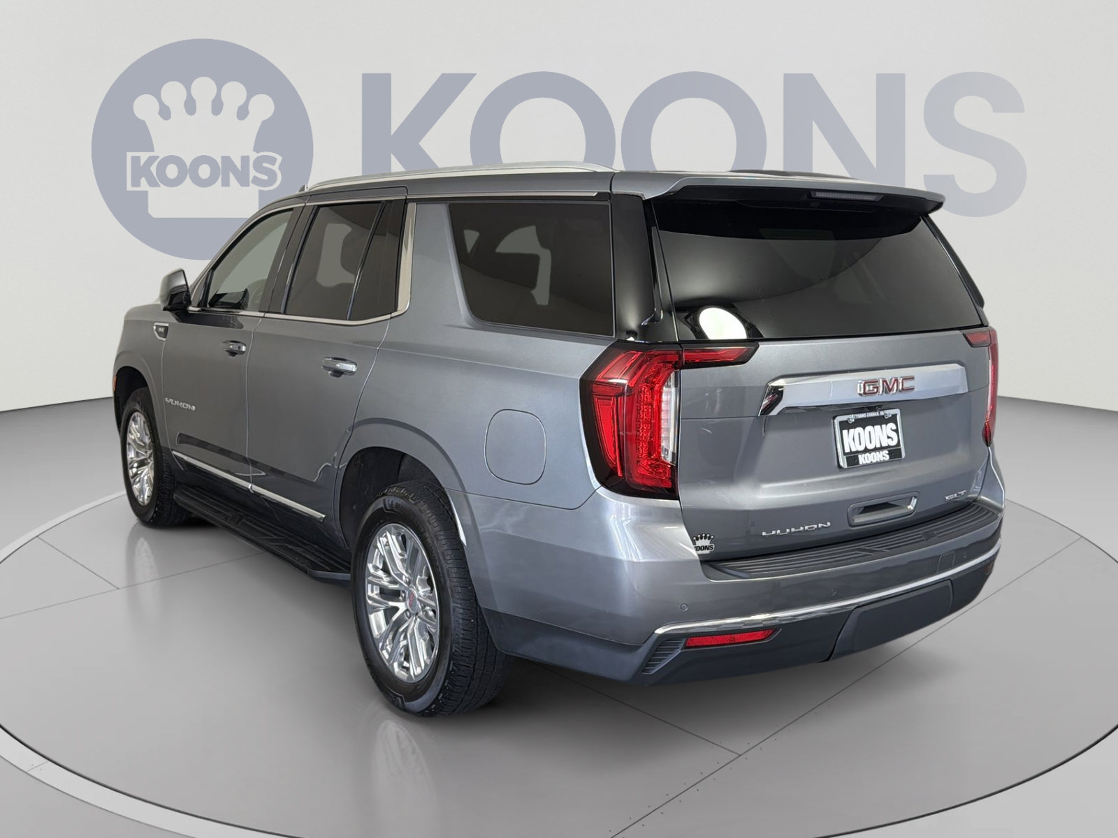 Used 2022 GMC Yukon SLT w/ SLT Premium Package AWD/4WD image 4