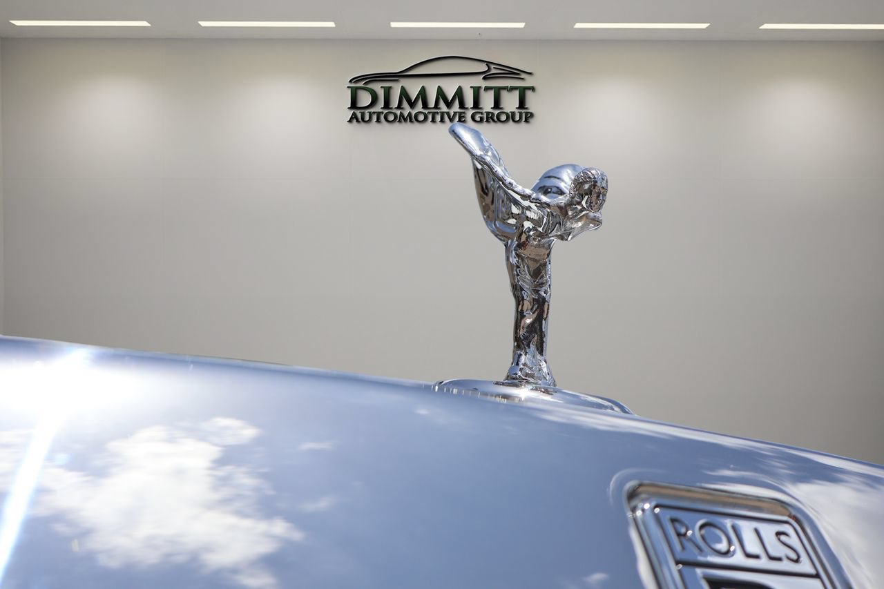 Certified 2023 Rolls-Royce Phantom Extended Wheelbase w/ Leather Finishing Pack RWD image 10