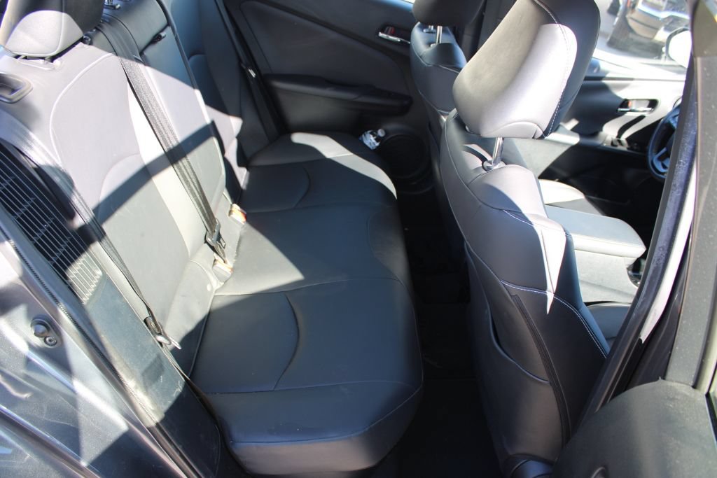 Used 2022 Toyota Prius Prime Limited FWD image 11