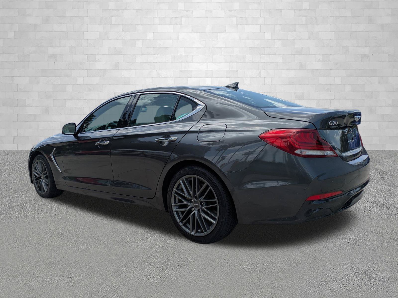 Used 2019 Genesis G70 2.0T Advanced w/ Elite Package RWD image 4