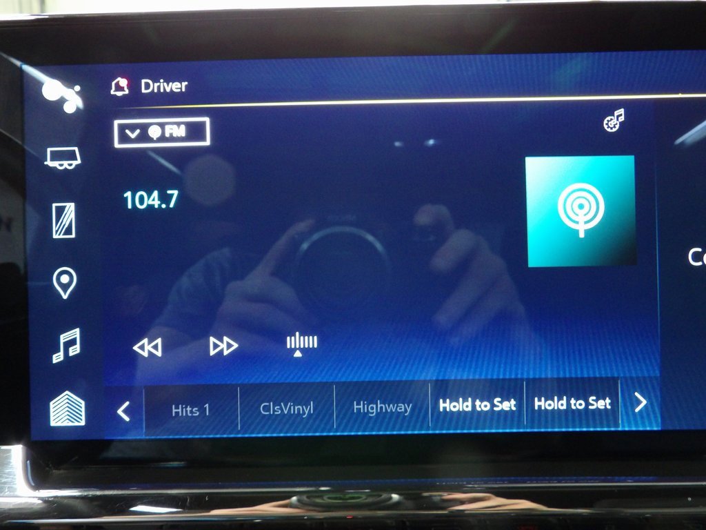 Used 2024 Chevrolet Silverado 1500 ZR2 w/ Technology Package image 19