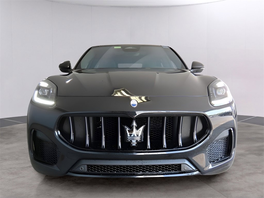 New 2024 Maserati Grecale GT image 3