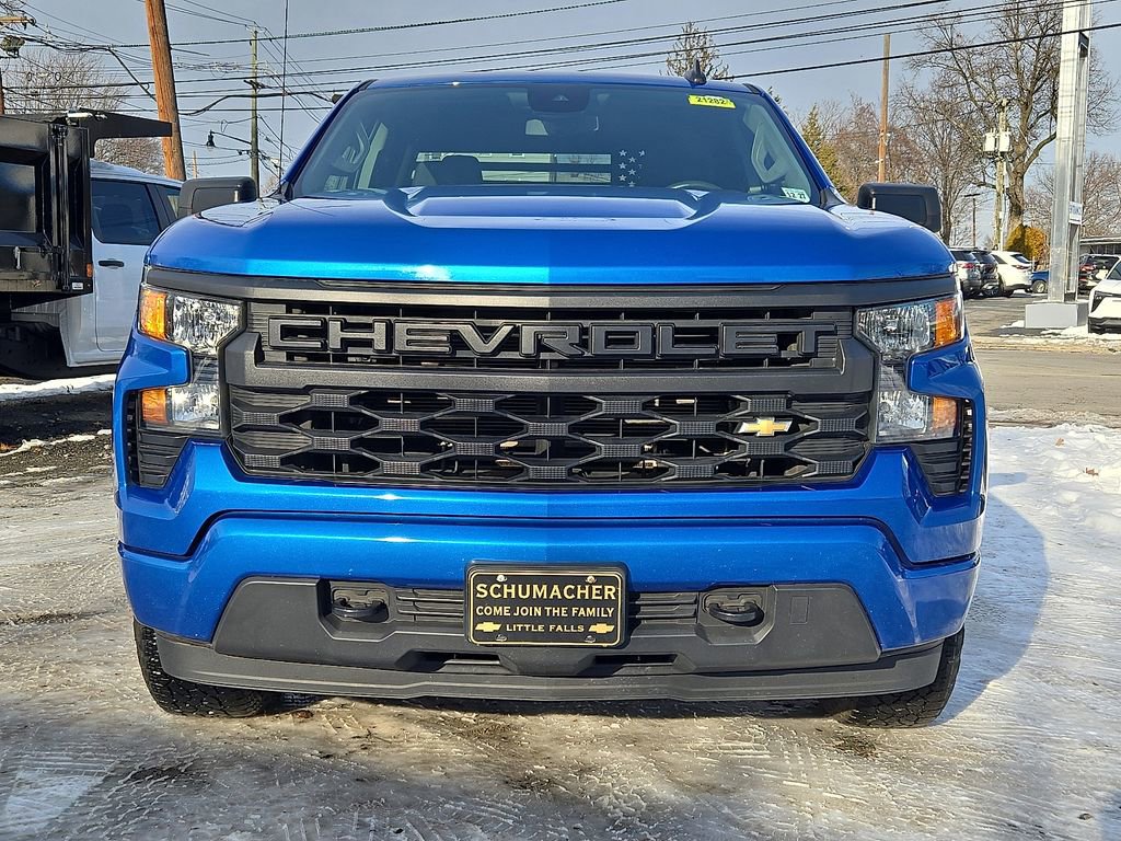 Used 2022 Chevrolet Silverado 1500 Custom image 3