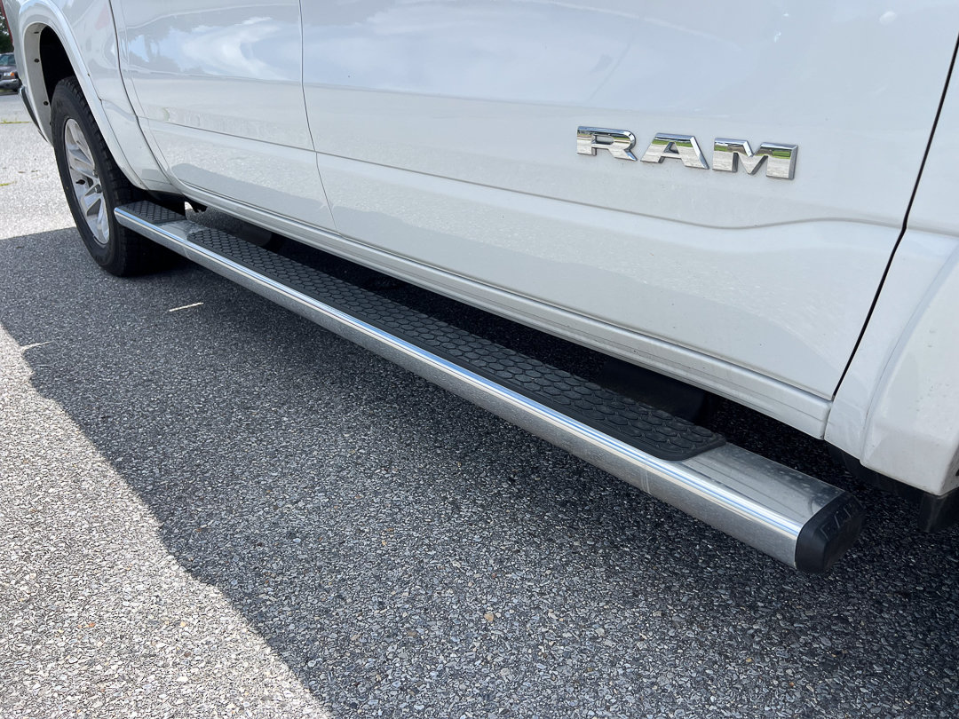 Used 2022 RAM 1500 Laramie AWD/4WD image 8