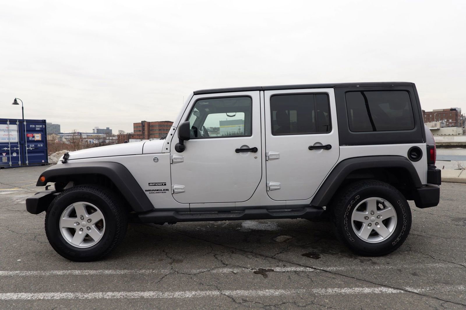 Used 2011 Jeep Wrangler Unlimited Sport AWD/4WD image 5