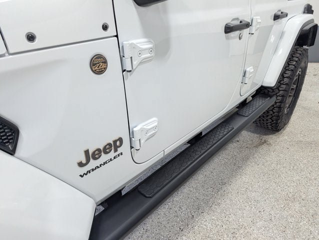 Used 2023 Jeep Wrangler Unlimited Rubicon 392 w/ Xtreme Recon 35" Tire Package AWD/4WD image 9