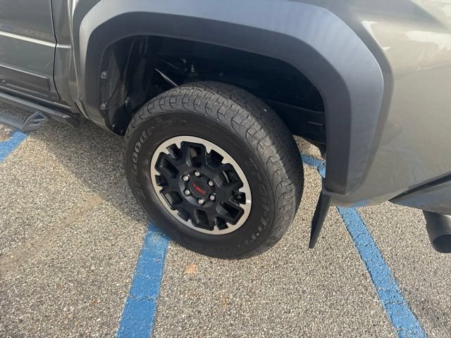 Used 2024 Toyota Tacoma TRD Off-Road w/ TRD Off Road Upgrade Package AWD/4WD image 7
