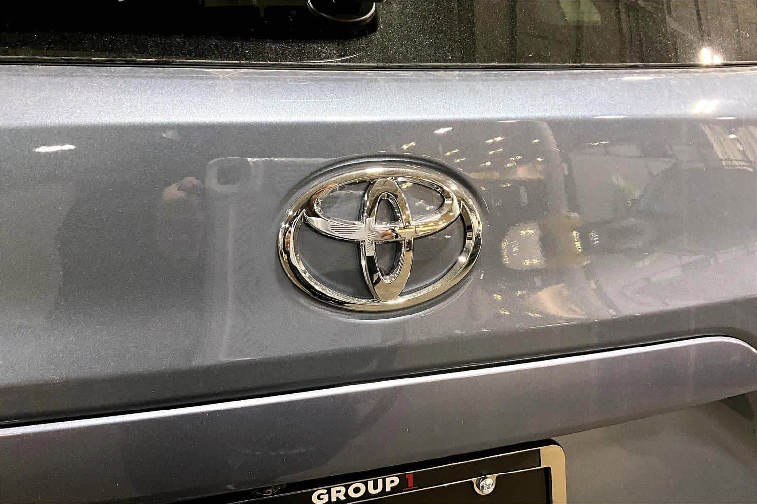 New 2026 Toyota Corolla Cross XLE AWD/4WD image 15