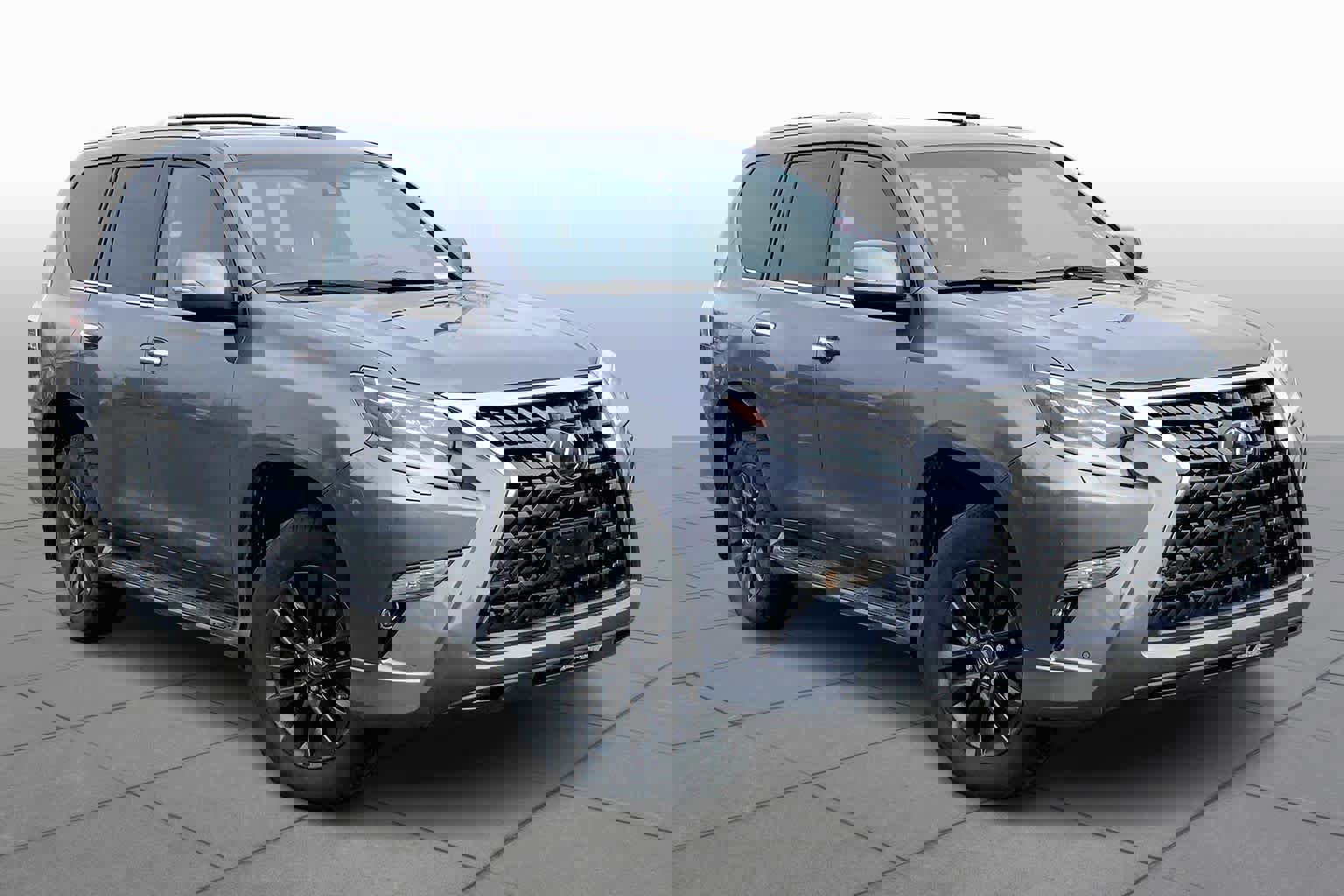 Used 2023 Lexus GX 460 Premium w/ Premium Plus Package image 3