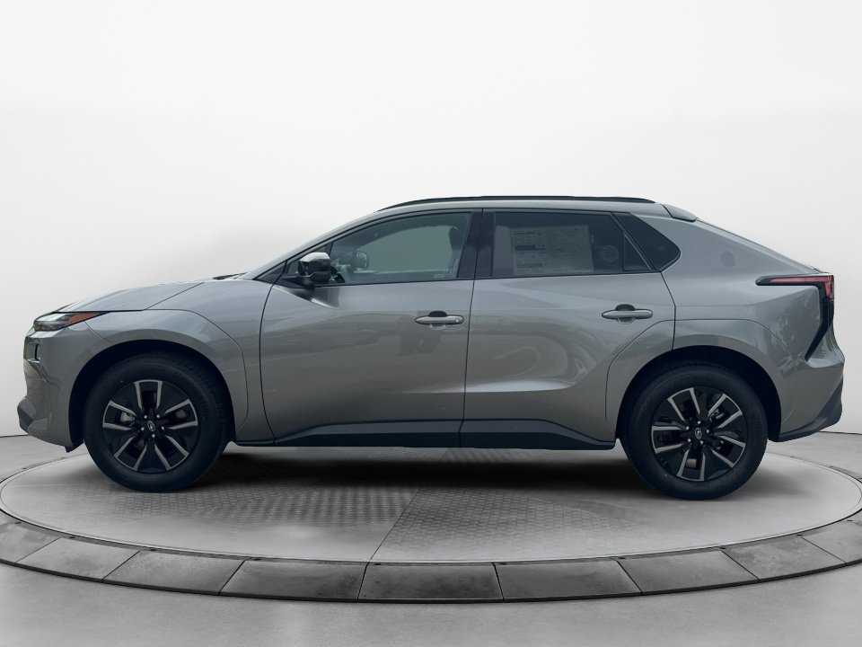 New 2026 Subaru Solterra AWD/4WD image 4