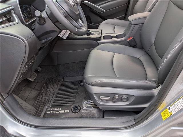 New 2026 Toyota Corolla Cross XLE w/ Convenience Package AWD/4WD image 4
