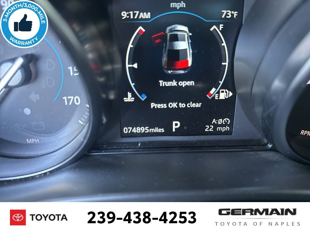 Used 2019 Jaguar XE Premium image 22