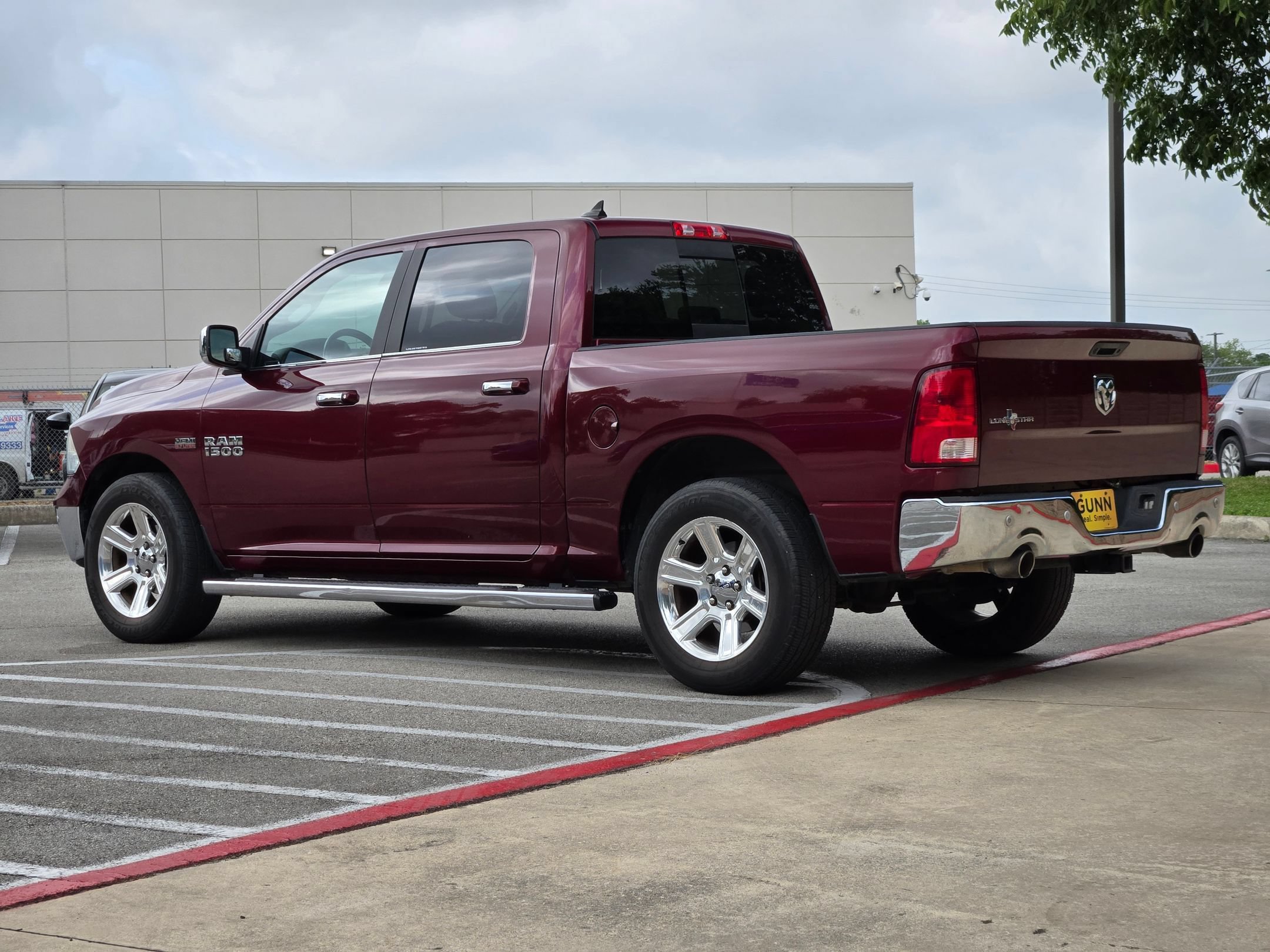 Used 2017 RAM 1500 Lone Star RWD image 5