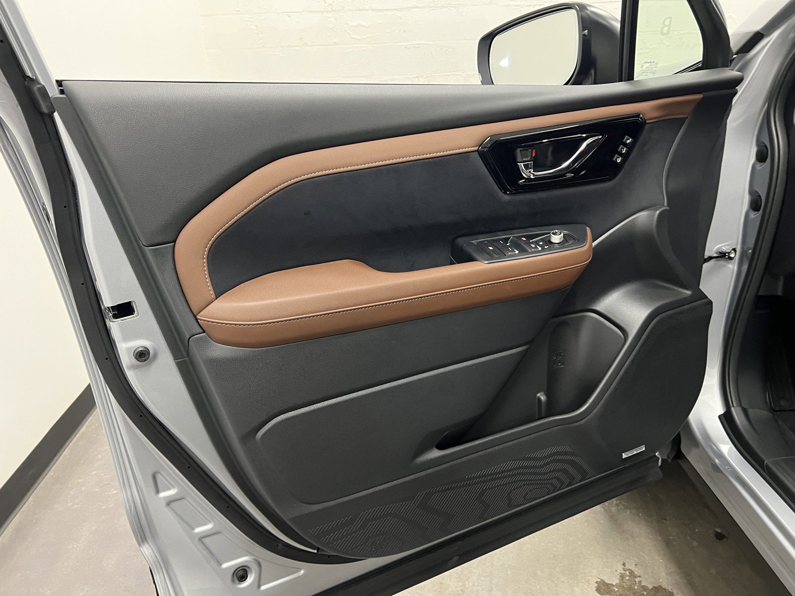 New 2025 Subaru Forester Touring image 26