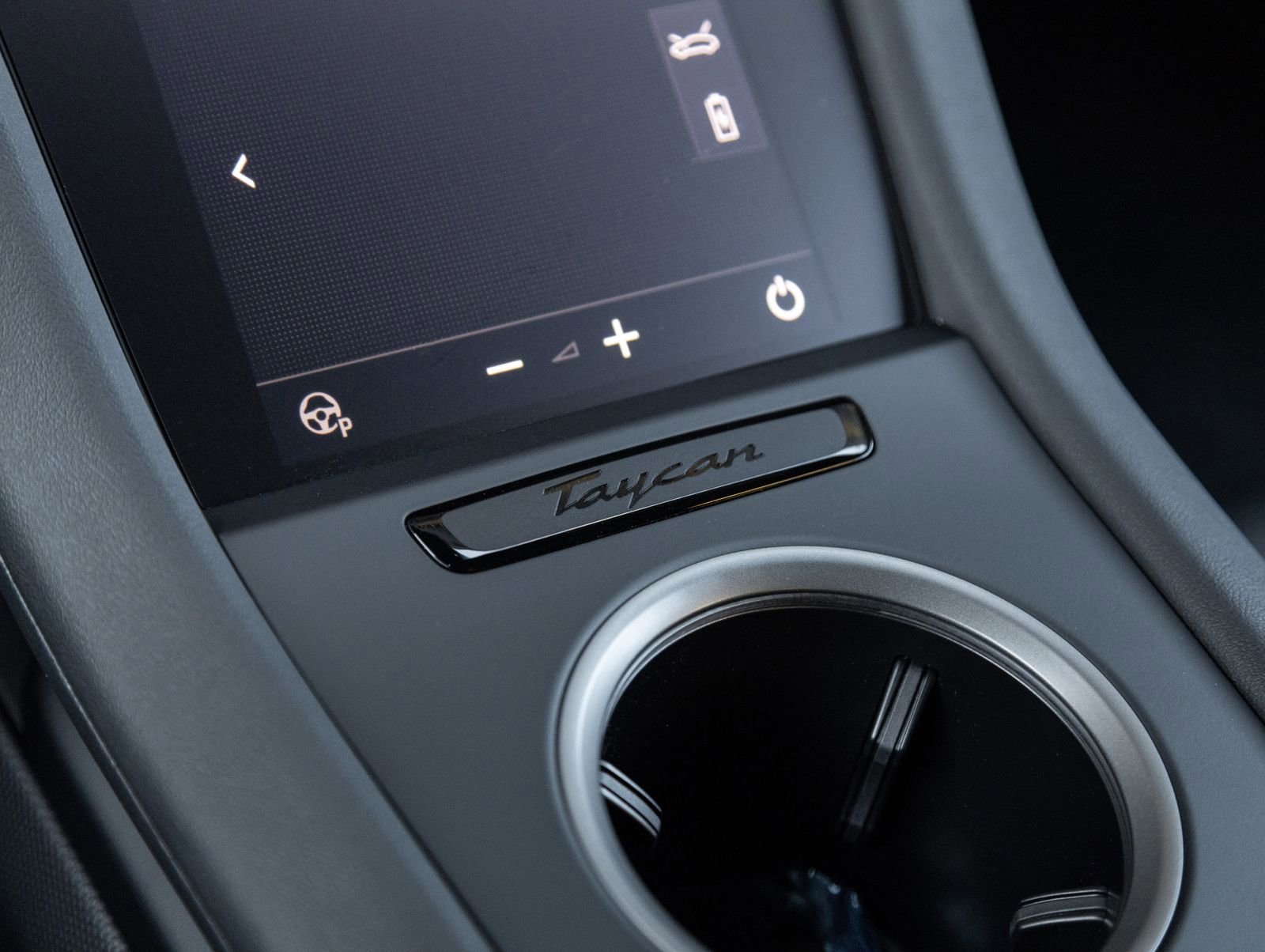 New 2026 Porsche Taycan image 27