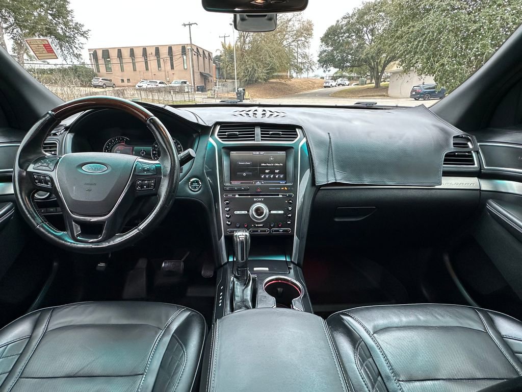 Used 2016 Ford Explorer Platinum image 54