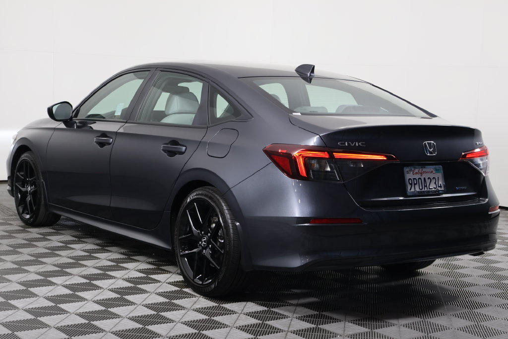 Used 2025 Honda Civic Sport image 6