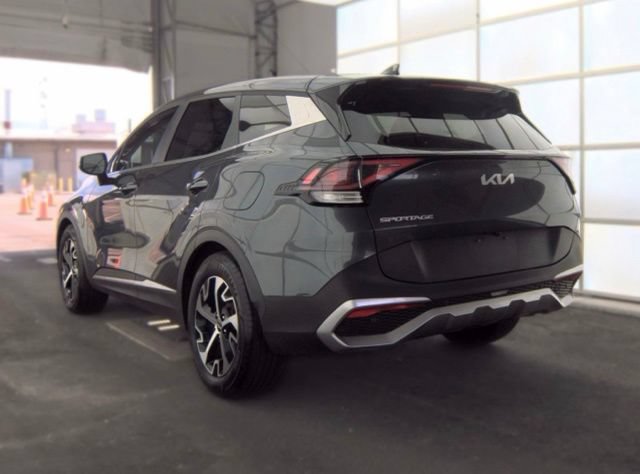 Certified 2025 Kia Sportage EX FWD image 4