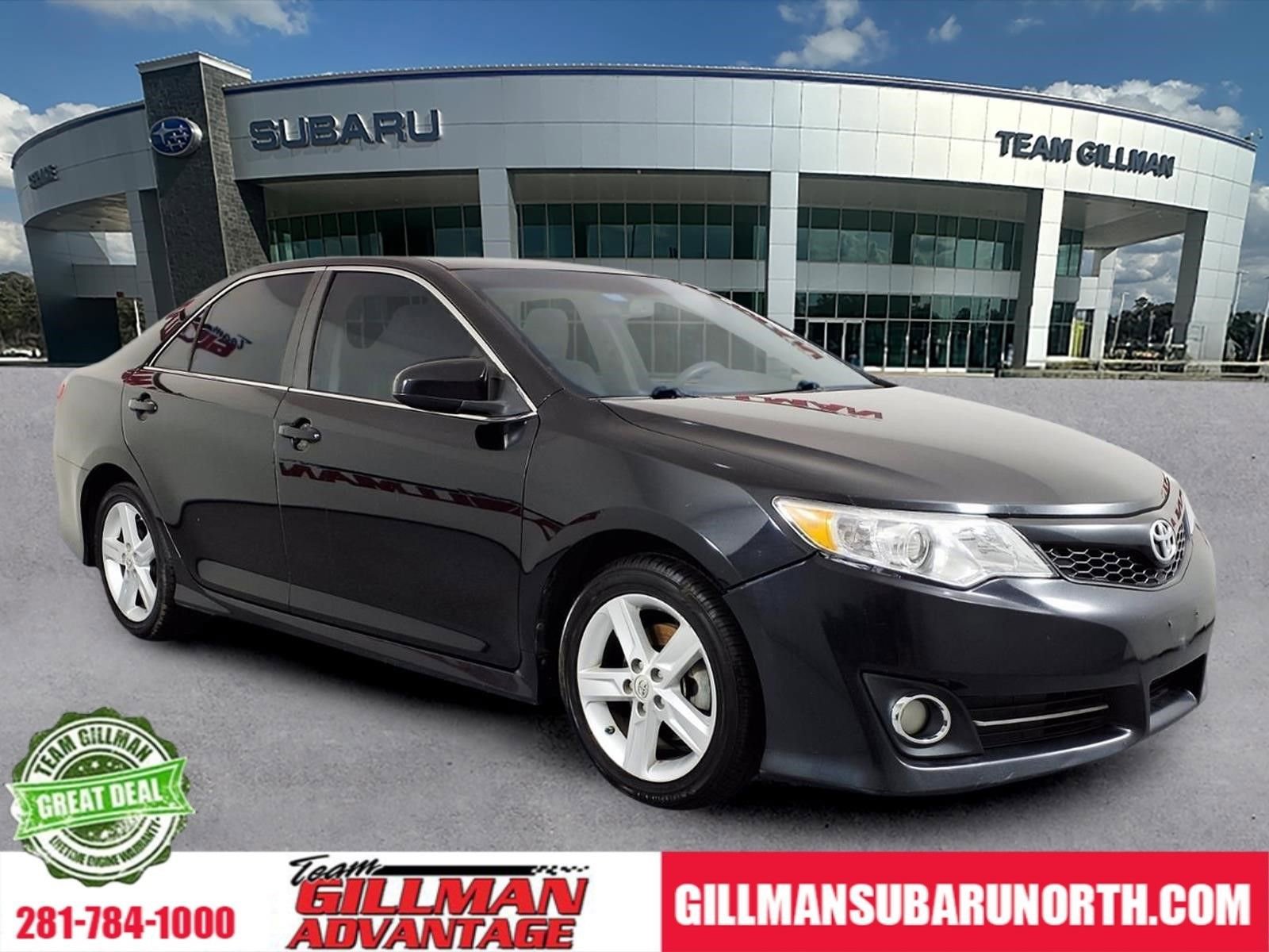 Used 2014 Toyota Camry SE FWD image 1