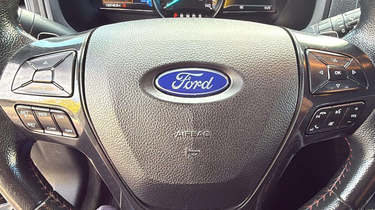 Used 2018 Ford Explorer Sport AWD/4WD image 13