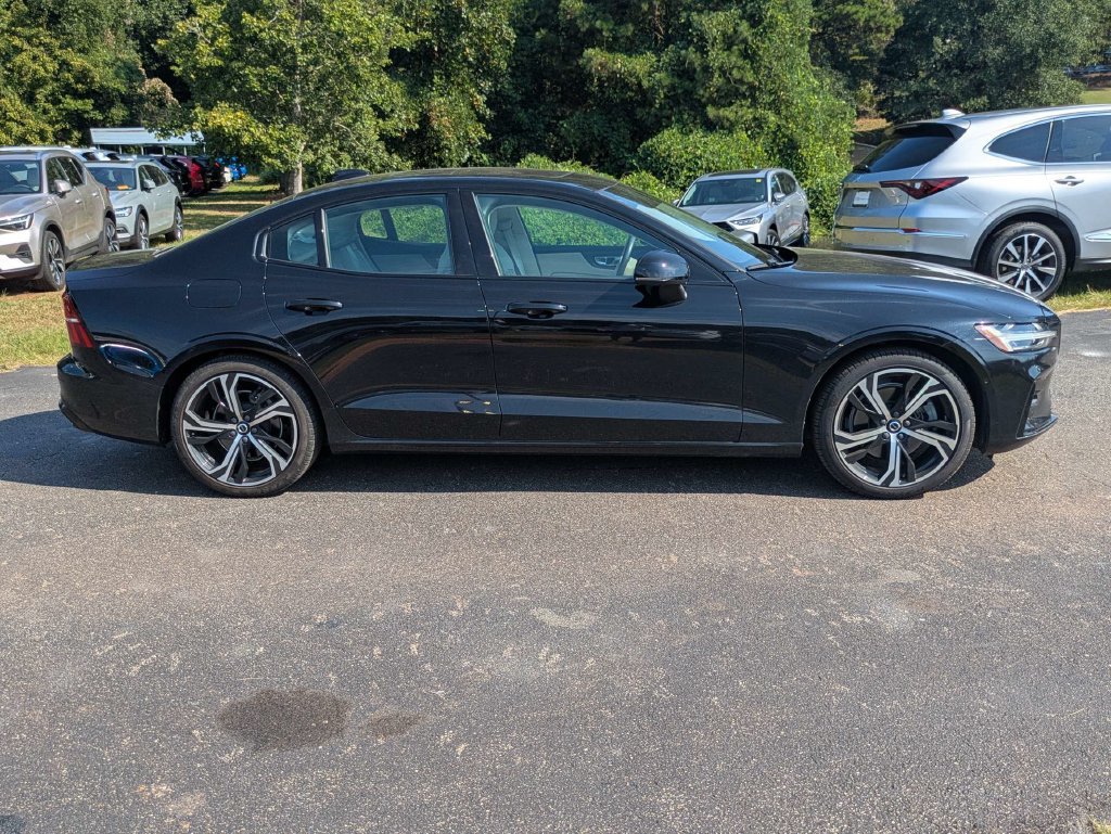 Certified 2024 Volvo S60 B5 Plus w/ Protection Package Premier FWD image 7