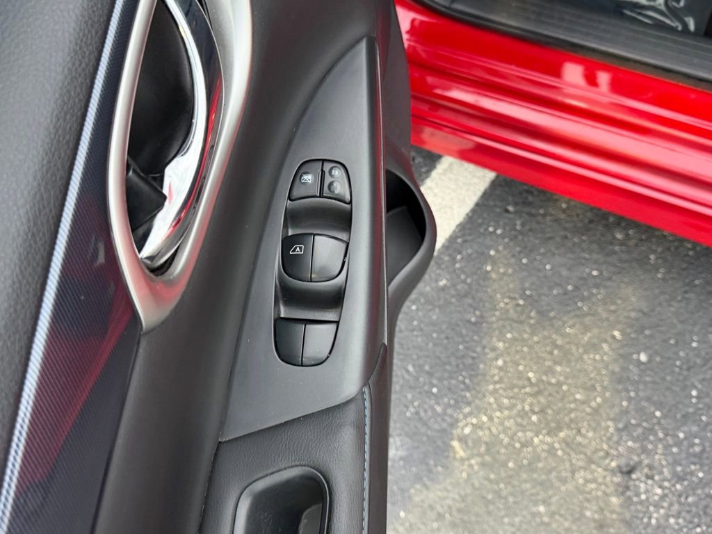 Used 2019 Nissan Sentra SR w/ Premium Package (SR) image 16