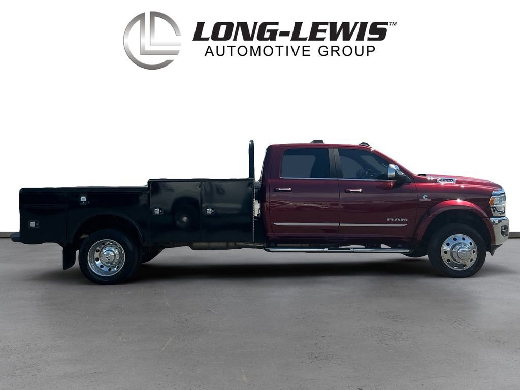 Used 2022 RAM 5500 4x4 Crew Cab image 8