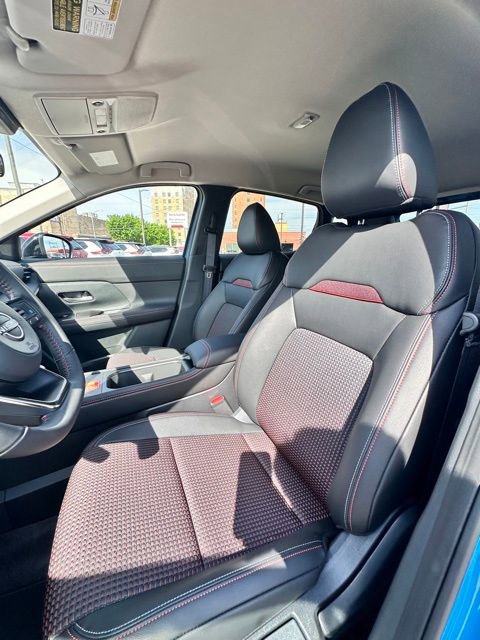 New 2025 Nissan Kicks SR image 28