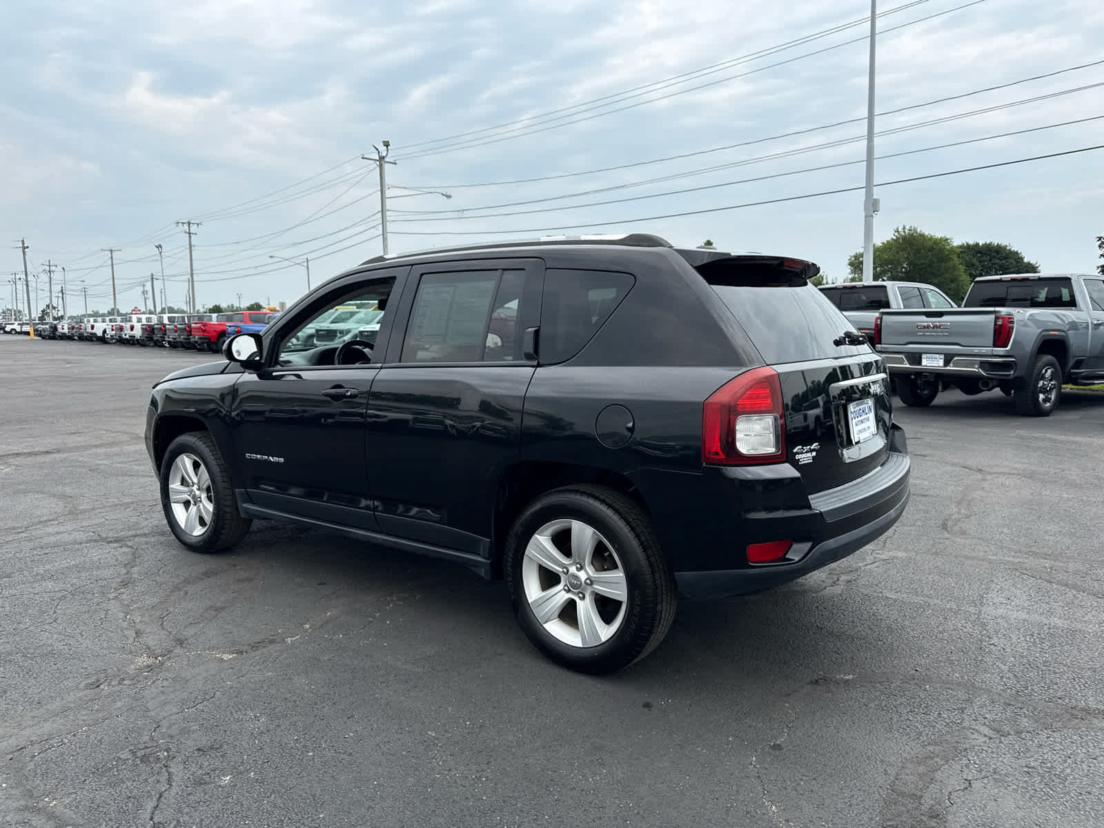 Used 2015 Jeep Compass Latitude AWD/4WD image 3