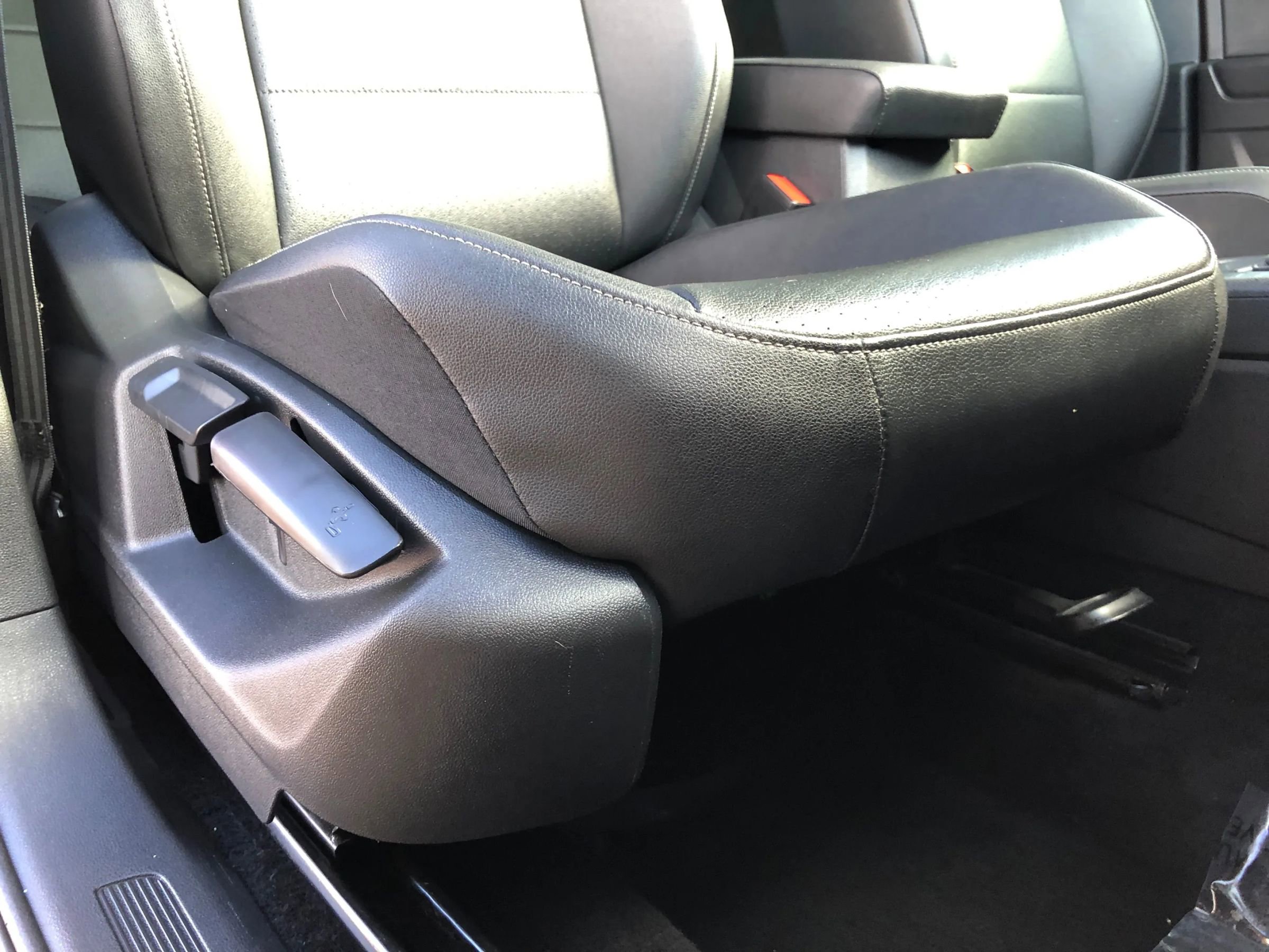 Used 2019 Volkswagen Tiguan SEL image 52