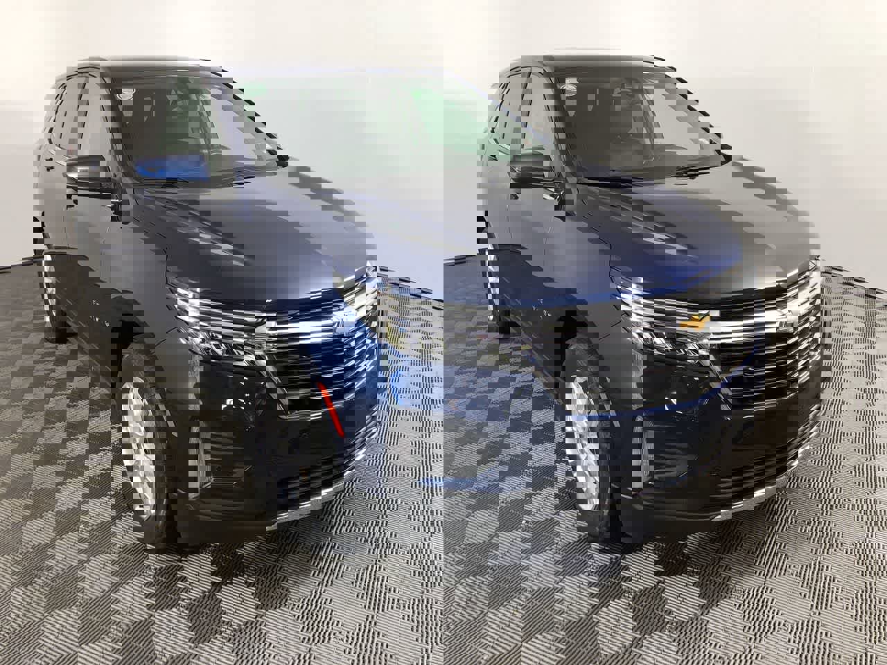 Used 2022 Chevrolet Equinox LT image 2