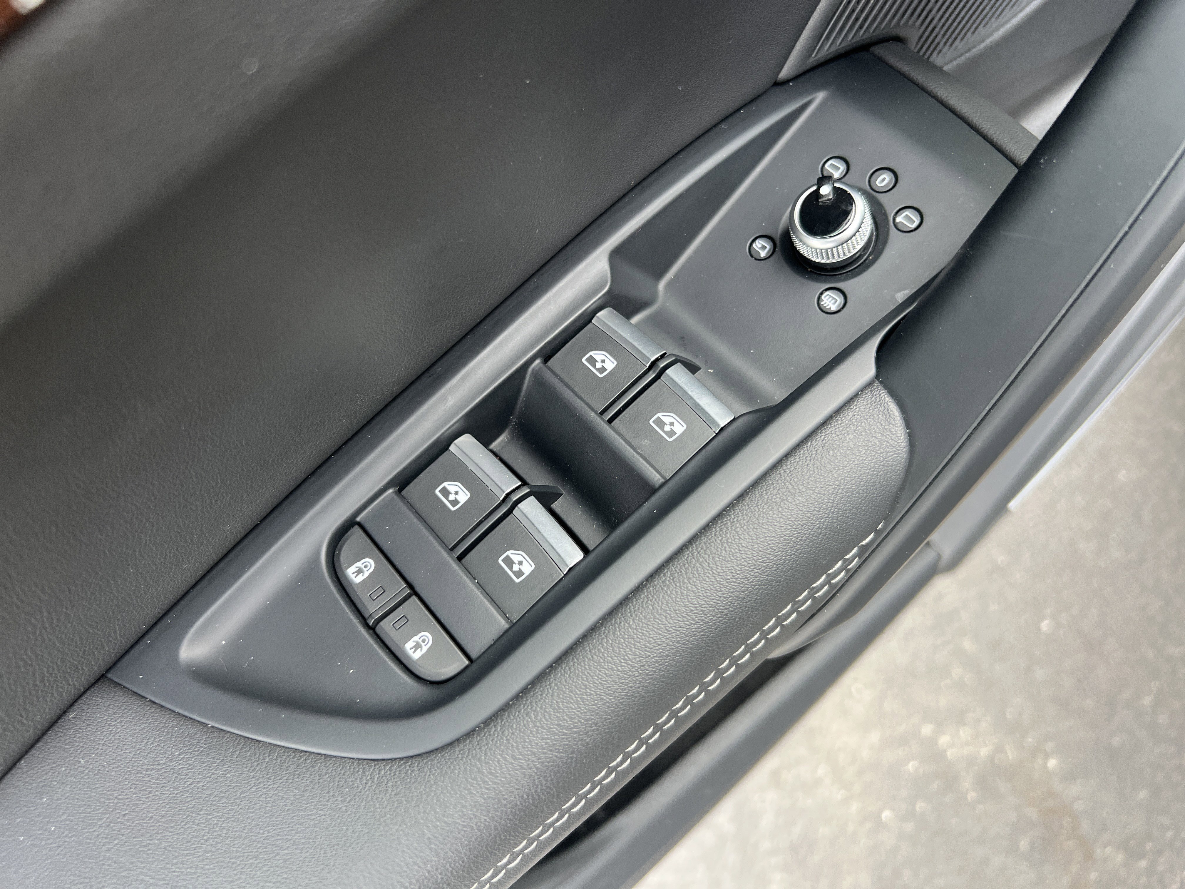 Used 2023 Audi Q5 2.0T Premium Plus w/ Premium Plus Package image 15