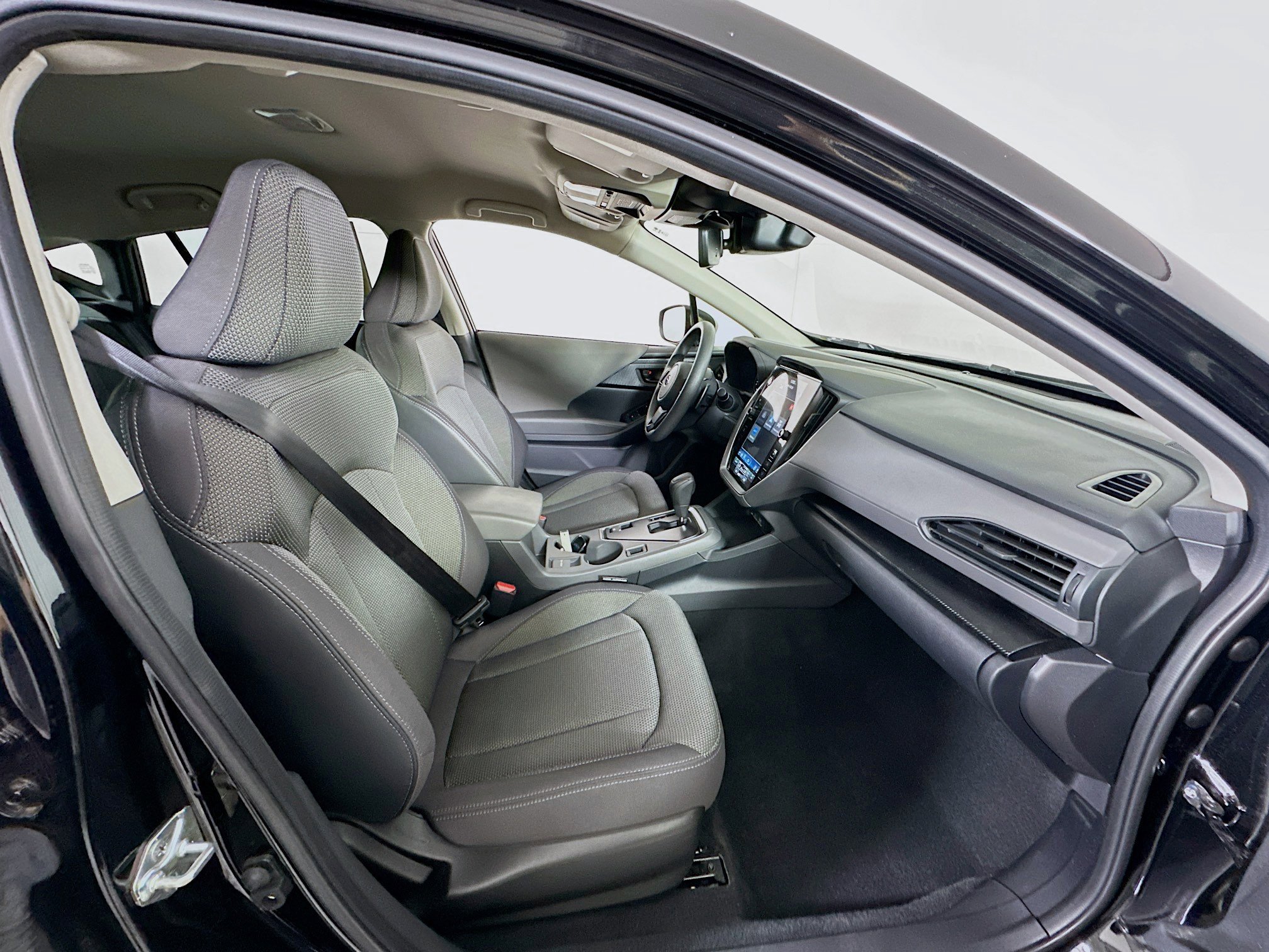 Used 2024 Subaru Crosstrek 2.0i Premium image 32