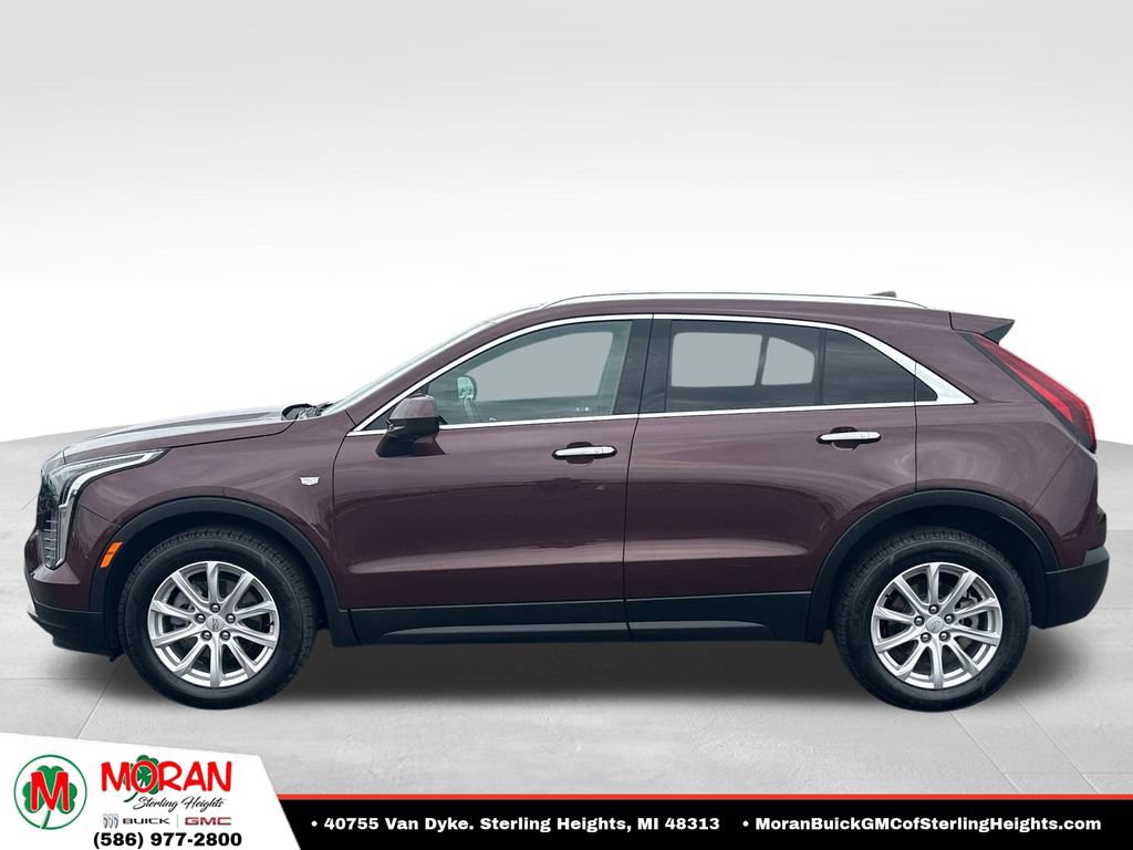 Certified 2022 Cadillac XT4 Luxury w/ Cold Weather Package AWD/4WD image 2