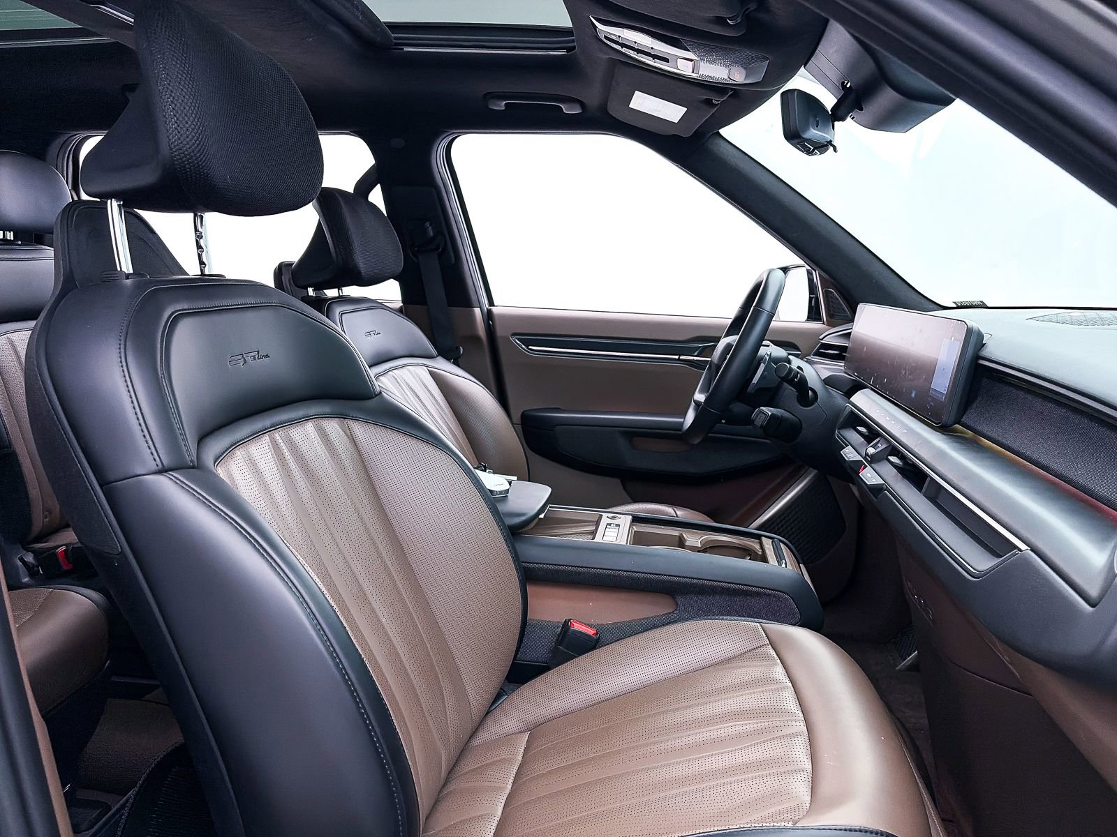 Used 2024 Kia EV9 GT-Line image 42