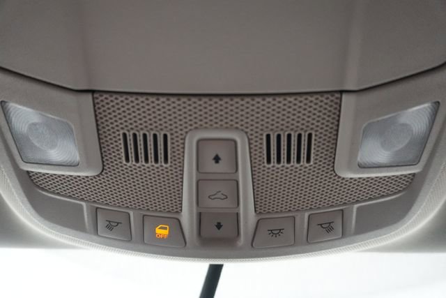 Used 2016 Ford Fusion Titanium FWD image 19