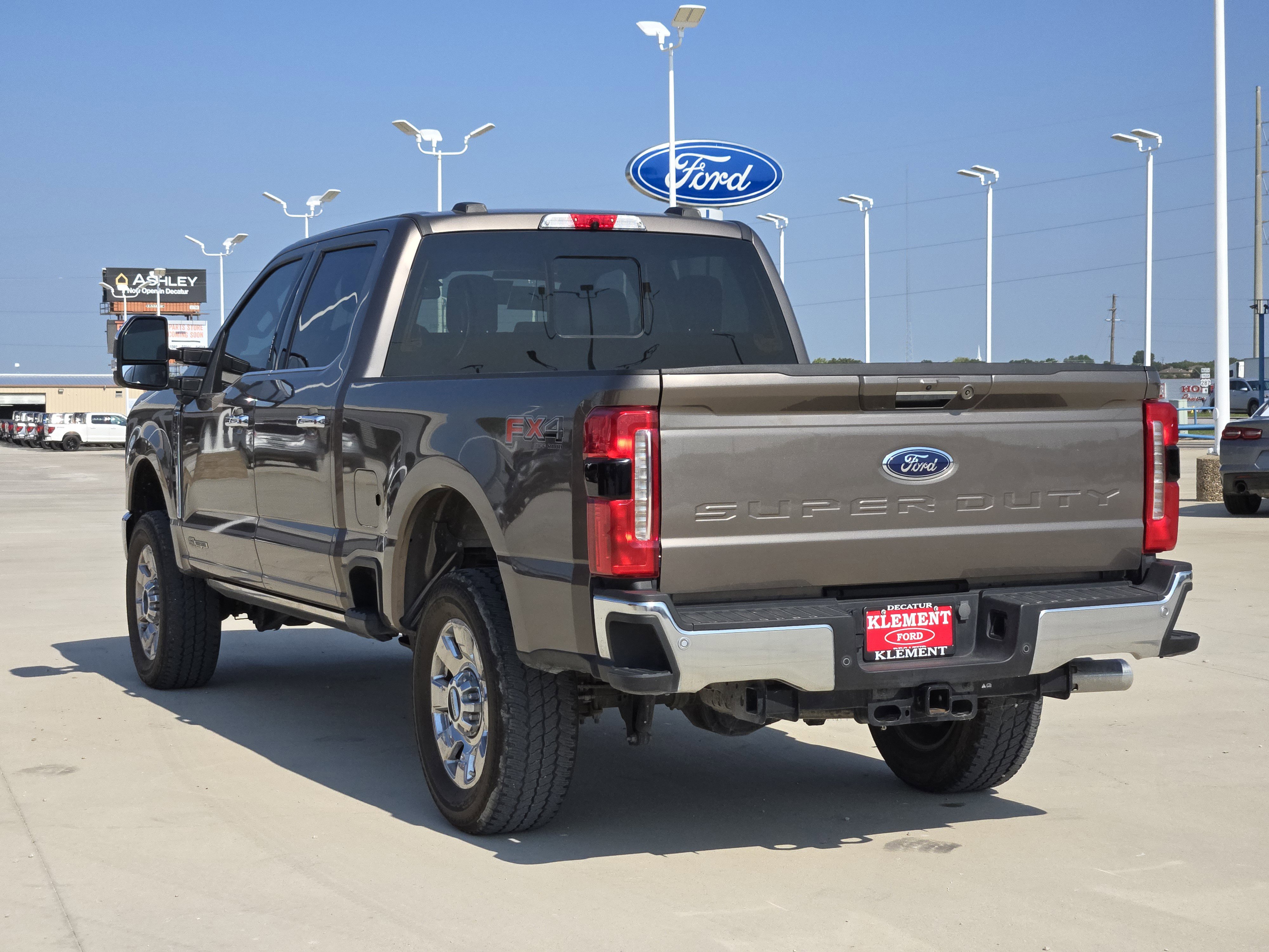 Used 2023 Ford F250 Lariat w/ Chrome Package image 5