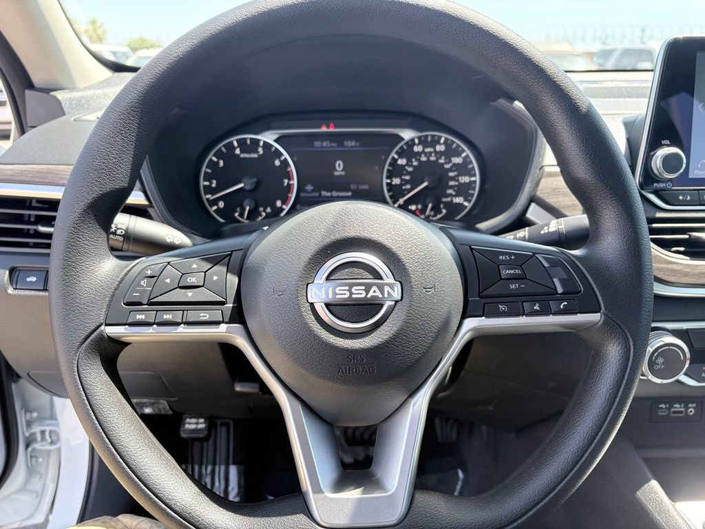 New 2026 Nissan Altima 2.5 SV FWD image 12