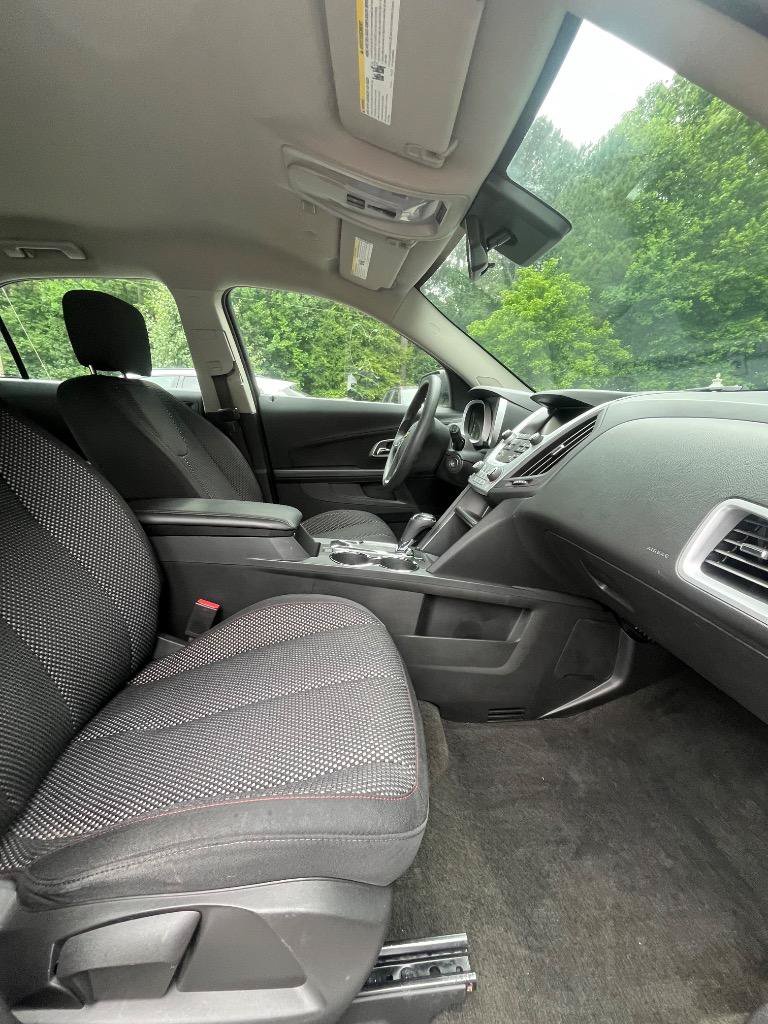 Used 2017 Chevrolet Equinox LS FWD image 37