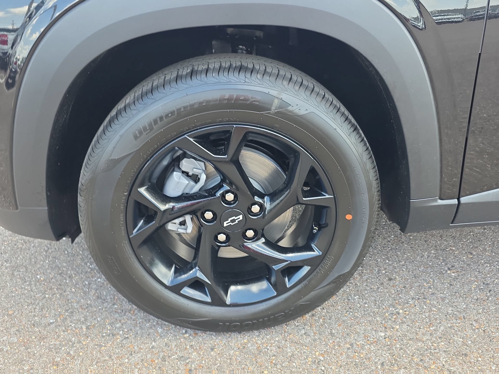 New 2026 Chevrolet Trax LT w/ Midnight Edition FWD image 9