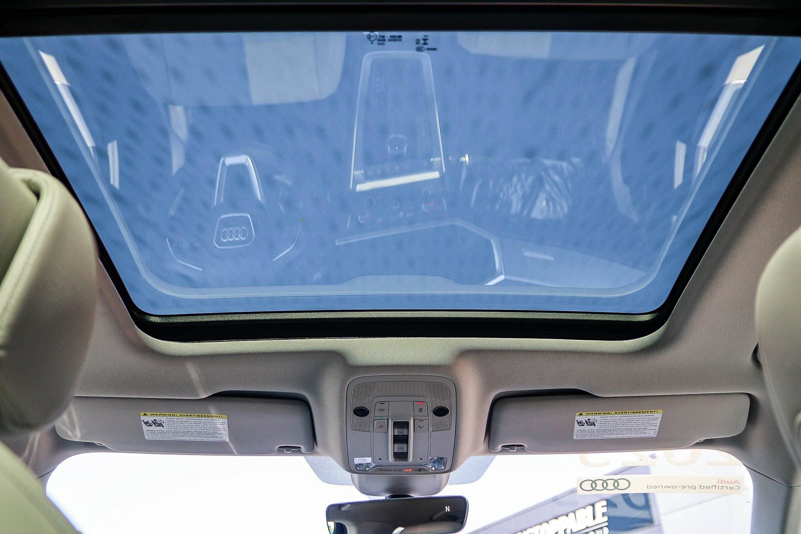 Used 2025 Audi Q3 2.0T Premium w/ Convenience Package image 16