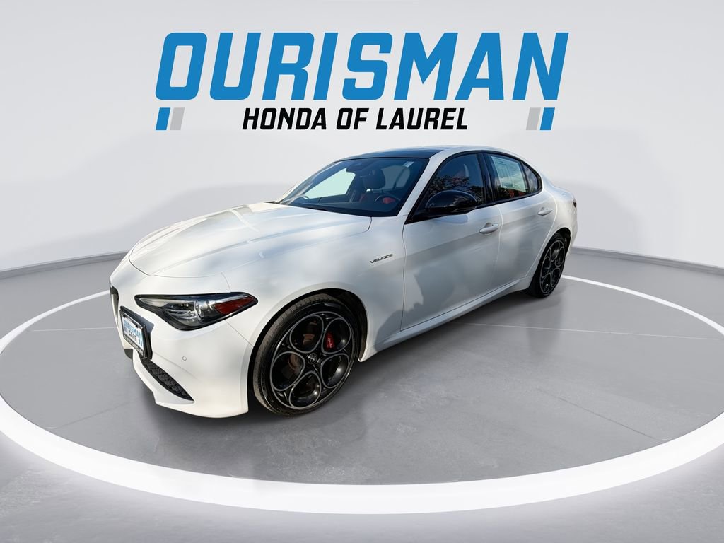 Used 2022 Alfa Romeo Giulia Veloce image 4