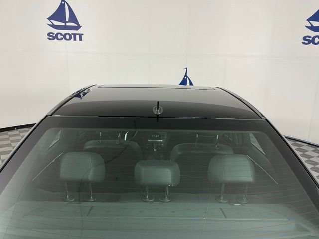 Used 2013 Mercedes-Benz C 300 4MATIC Sedan image 24