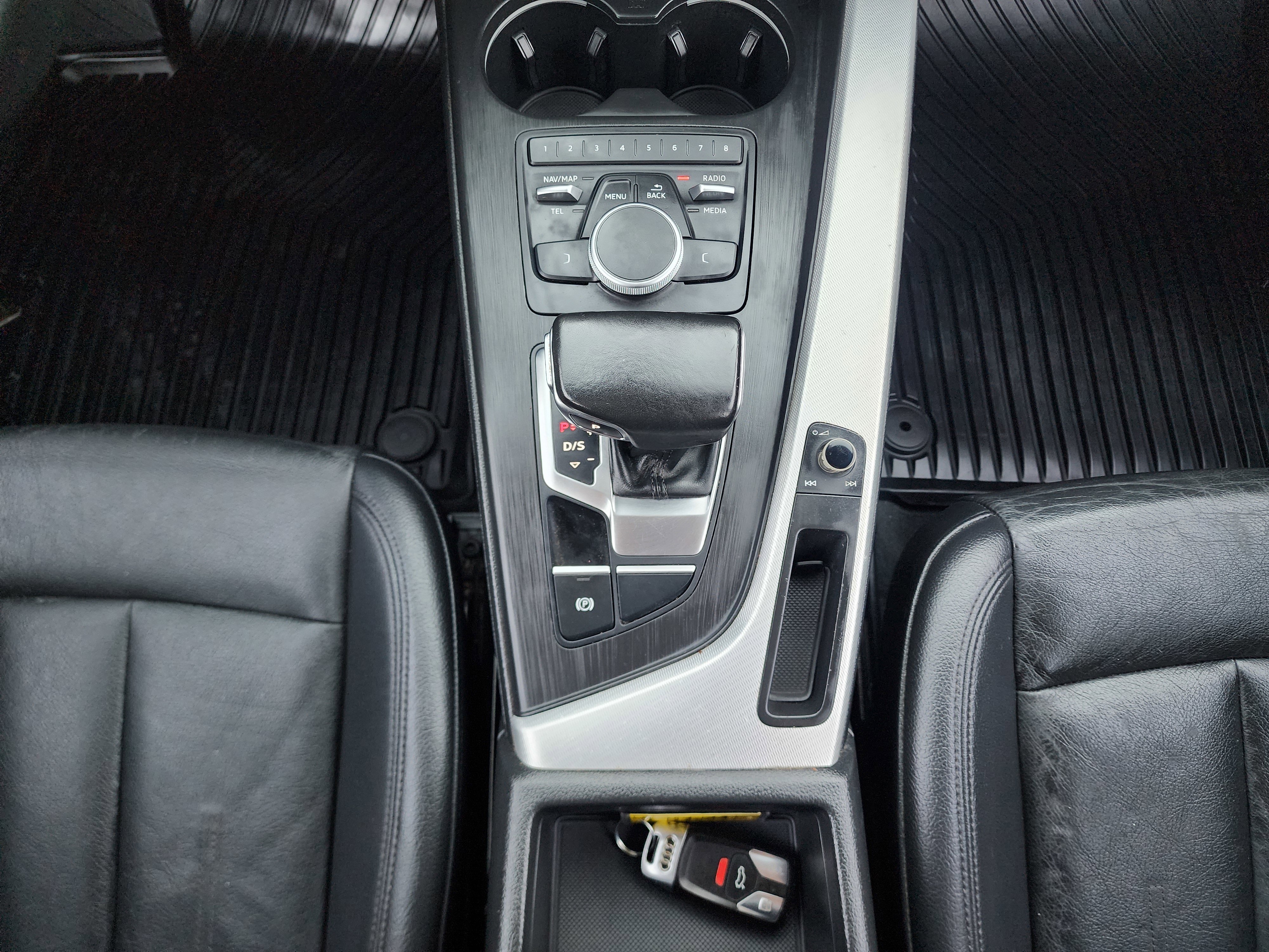 Used 2017 Audi A4 2.0T Ultra Premium w/ Convenience Package image 36