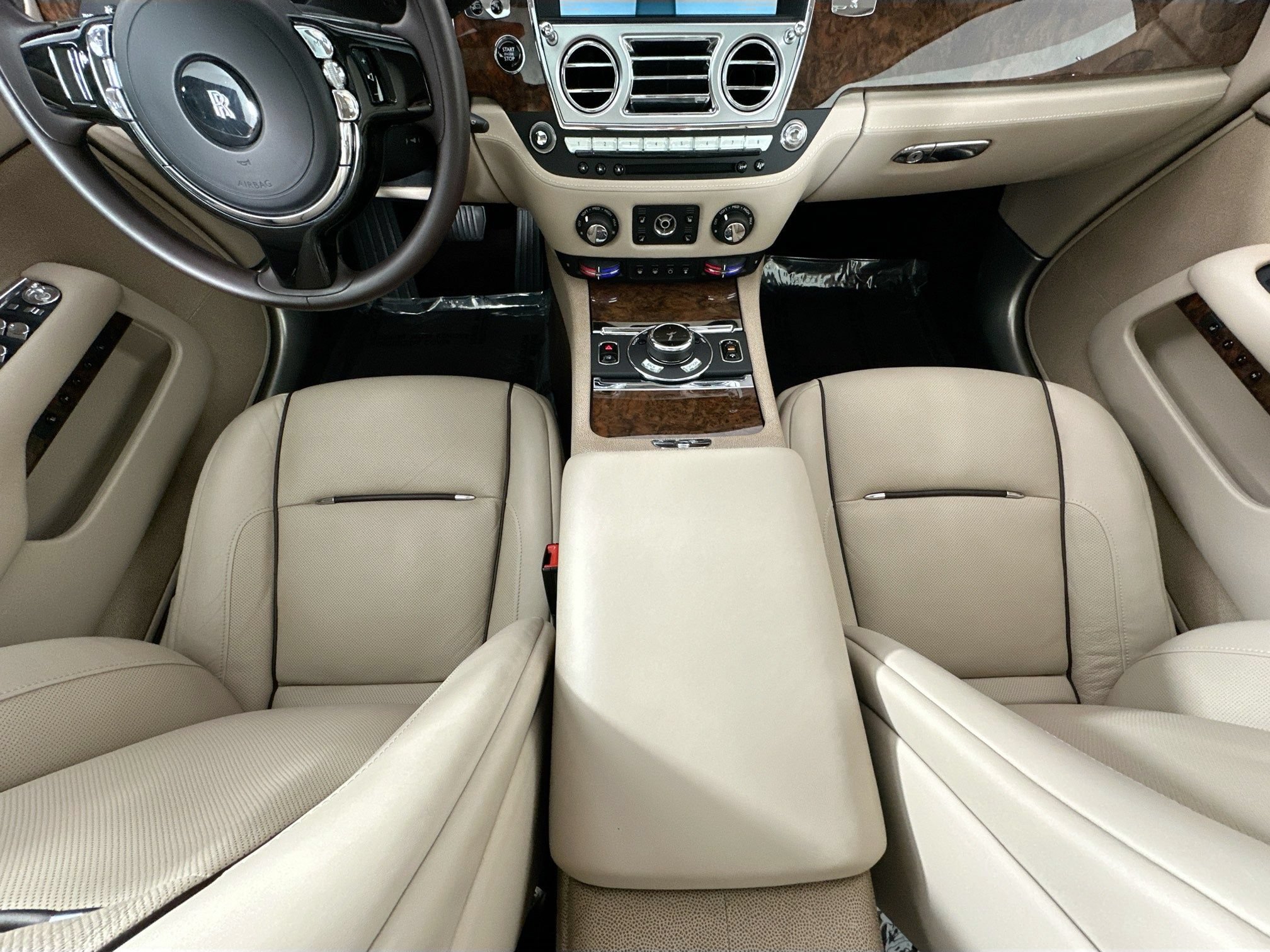 Certified 2015 Rolls-Royce Wraith RWD image 23