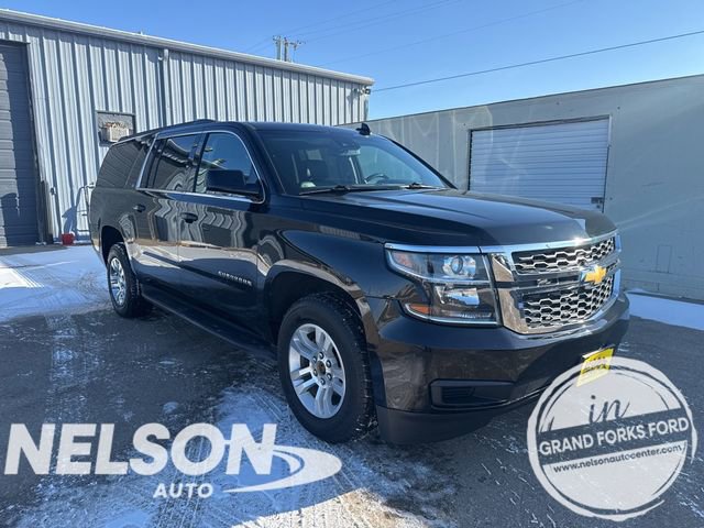 Used 2019 Chevrolet Suburban LT image 1