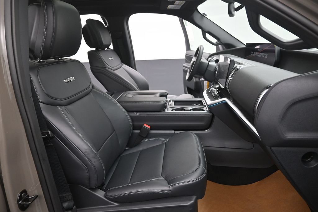 New 2027 Ford Expedition Platinum w/ Stealth Appearance Package RWD image 14
