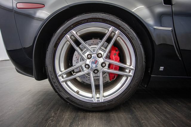Used 2006 Chevrolet Corvette Z06 w/ Preferred Equipment Group image 35