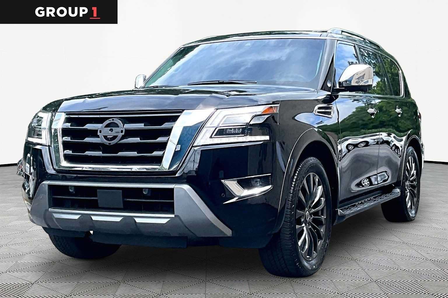Used 2024 Nissan Armada Platinum w/ Captain's Chairs Package RWD image 1