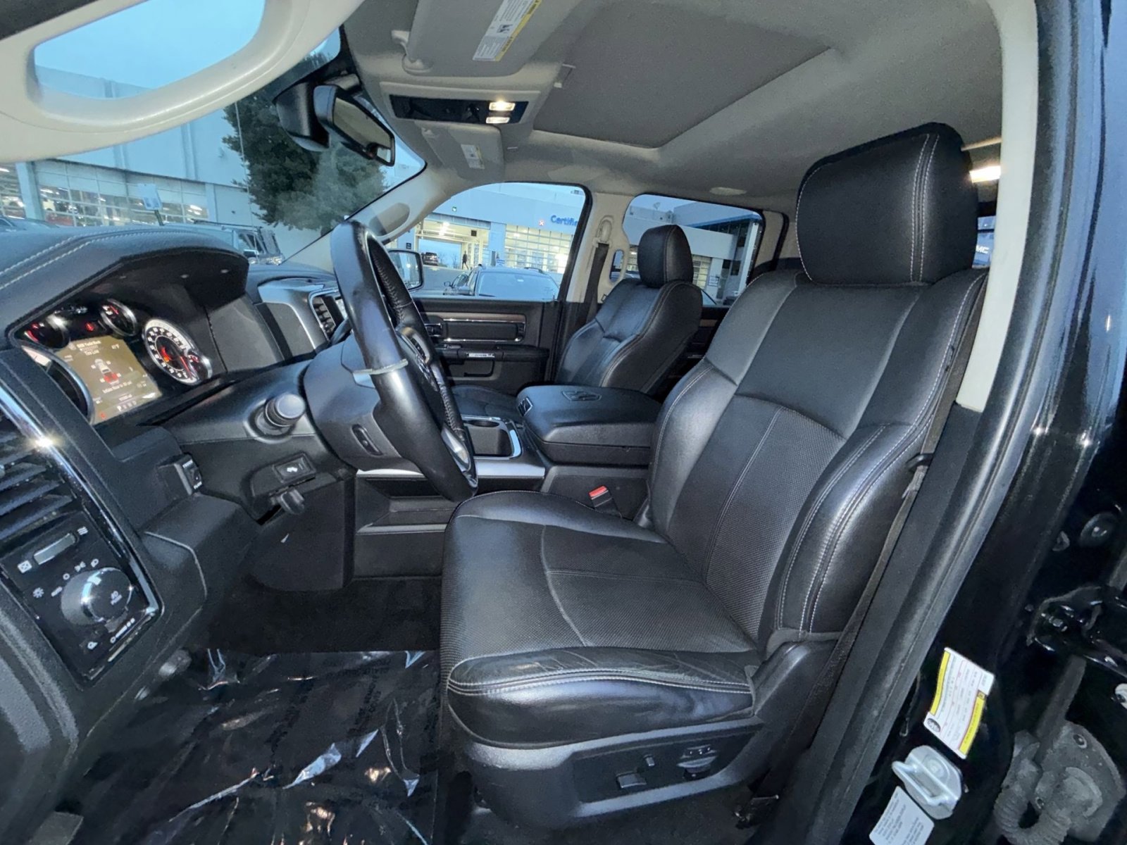 Used 2018 RAM 2500 Laramie w/ Sport Appearance Group image 13
